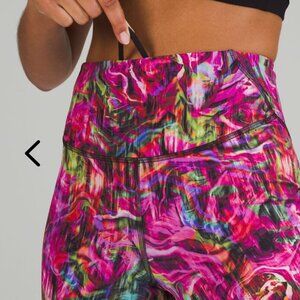 Lululemon Fast Free HR Tight 25" Reflective Hyper Flow Pink Multi Sz 2 Leggings